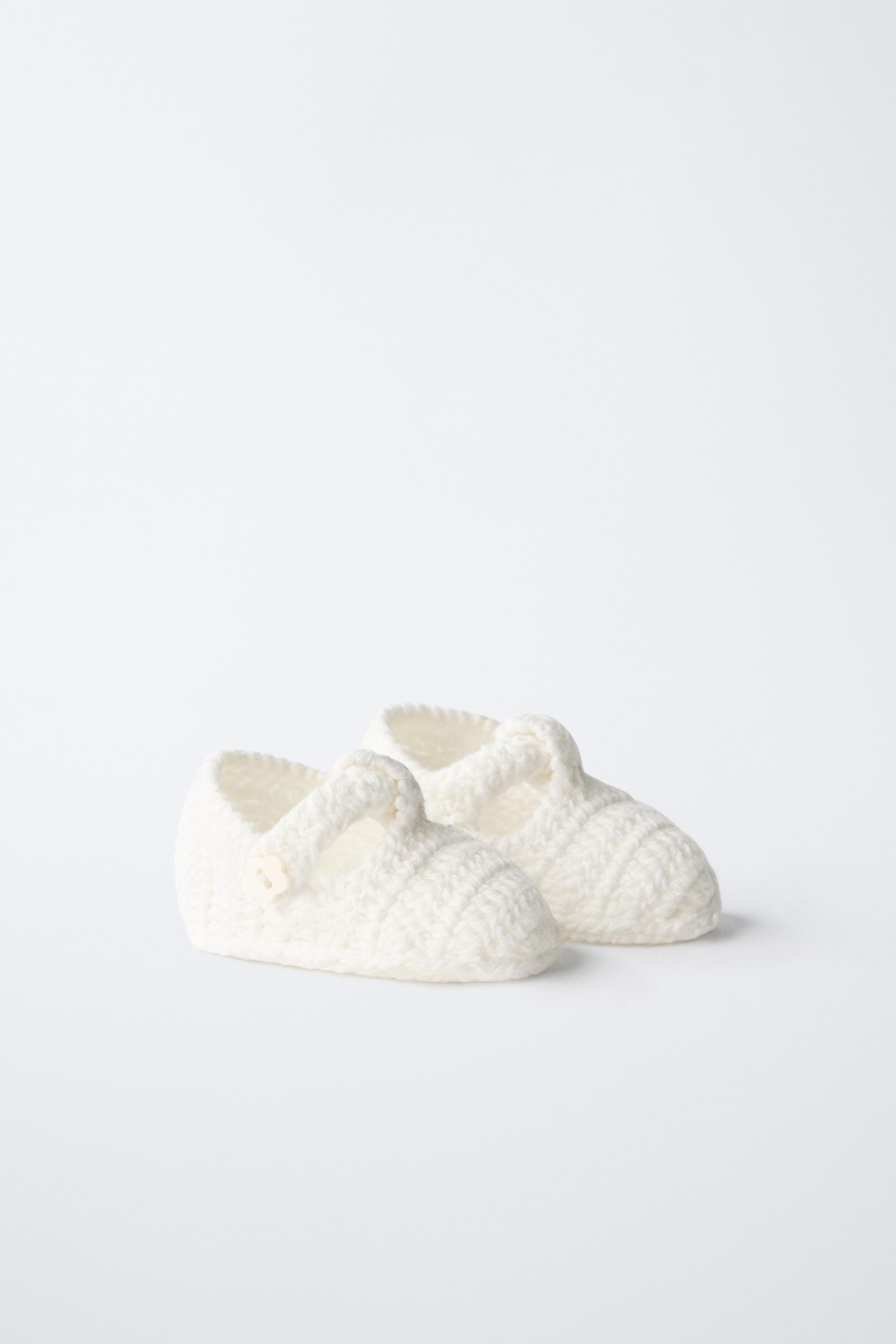 CHAUSSONS EN MAILLE